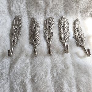 Elegant Silver Leaf Wall Hooks